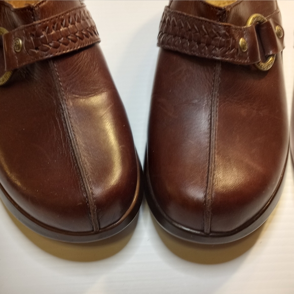 Ariat Leather Clogs Sz 8.5 - Picture 2 of 8